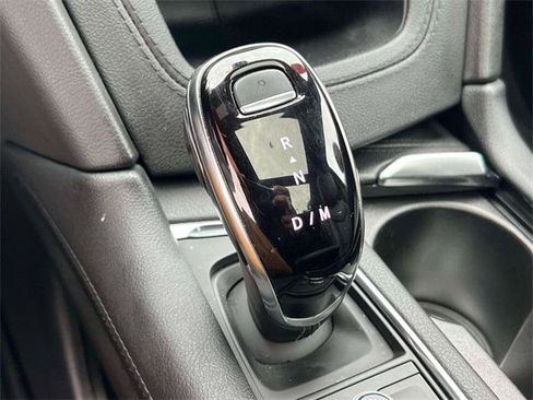 Used 2024 Cadillac XT6 Premium Luxury image 27