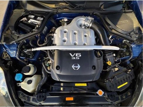 Used 2004 Nissan 350Z Enthusiast w/ Side Airbags Pkg RWD image 22
