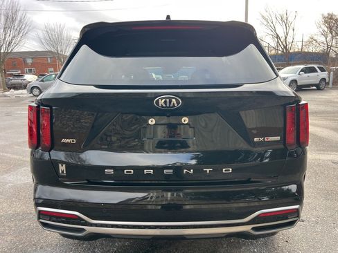 Certified 2021 Kia Sorento EX image 4