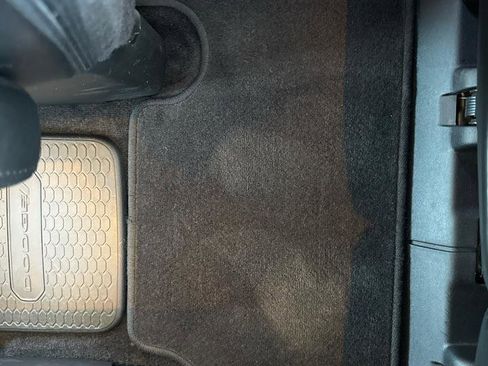 Used 2019 Dodge Durango SXT image 19