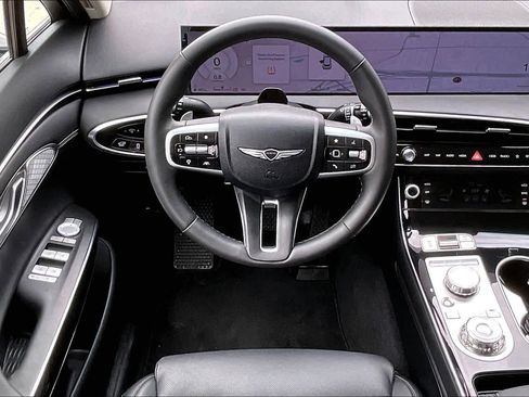 Used 2026 Genesis GV70 2.5T image 5