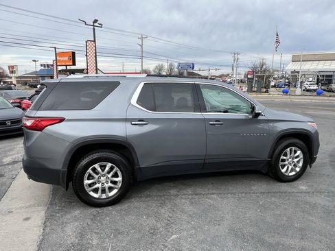 Used 2018 Chevrolet Traverse LT w/ LPO, Floor Liner Package image 8