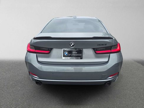 Used 2023 BMW 330i Sedan w/ Premium Package RWD image 4
