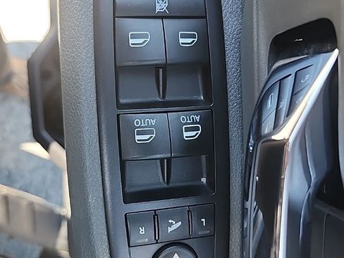 Used 2015 RAM 1500 Big Horn AWD/4WD image 24