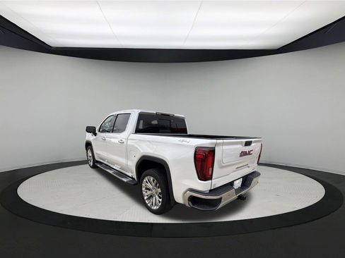 Used 2023 GMC Sierra 1500 SLT w/ SLT Premium Plus Package image 5