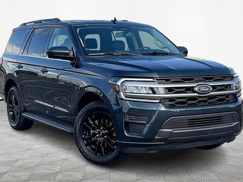 Used 2024 Ford Expedition XLT RWD image 1
