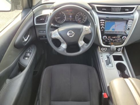 Used 2018 Nissan Murano S FWD image 12
