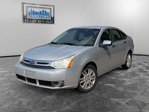 Used 2010 Ford Focus SEL FWD image 2