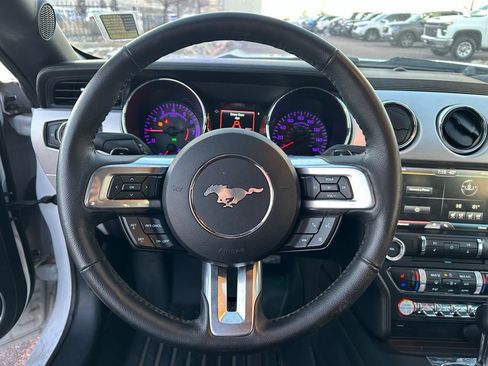 Used 2015 Ford Mustang Premium image 20