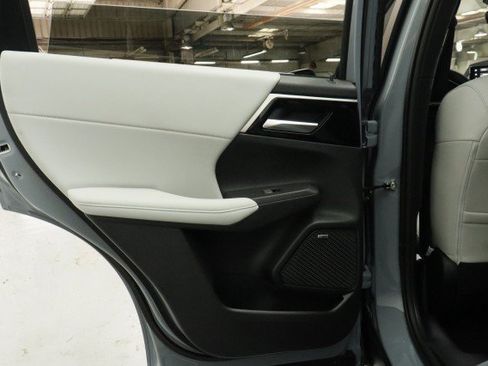 New 2026 Mitsubishi Outlander SE FWD image 26
