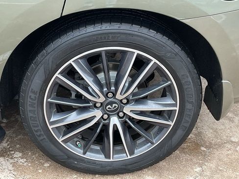 Used 2017 INFINITI QX60 FWD w/ Deluxe Technology Package image 8