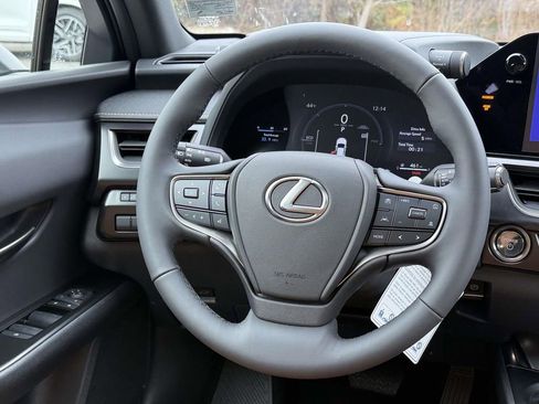 New 2025 Lexus UX 300h AWD image 9