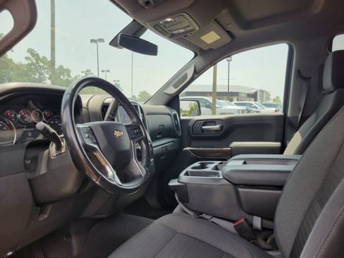 Used 2021 Chevrolet Silverado 1500 LT RWD image 9