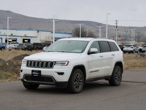 Used 2019 Jeep Grand Cherokee Limited w/ Luxury Group II image 3