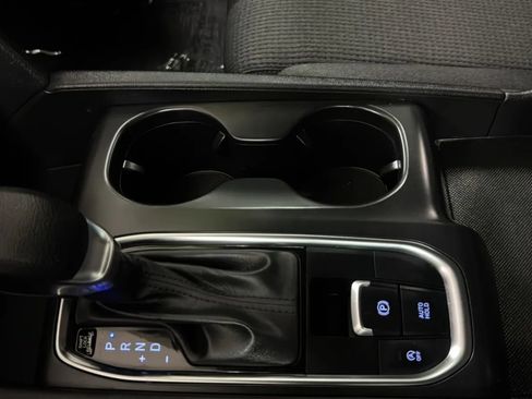Used 2020 Hyundai Santa Fe SE FWD image 12