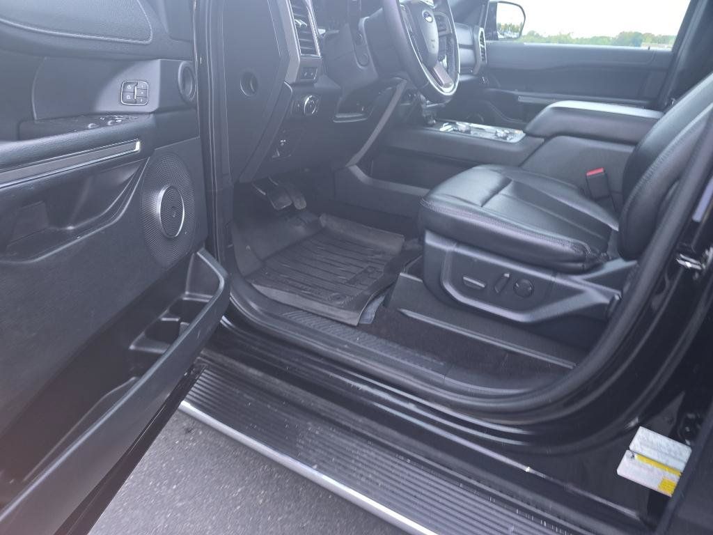 Used 2021 Ford Expedition XLT AWD/4WD image 13