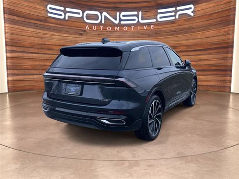 Used 2024 Lincoln Nautilus Black Label image 7