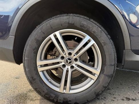 Used 2022 Mercedes-Benz GLC 300 4MATIC image 10