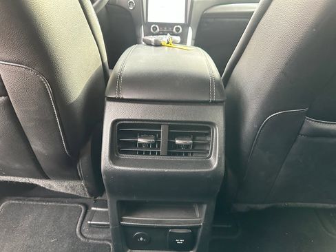 Used 2024 Ford Edge Titanium AWD/4WD image 25