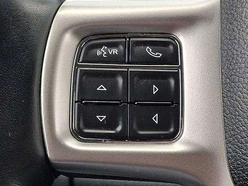 Used 2014 RAM 1500 Laramie AWD/4WD image 22