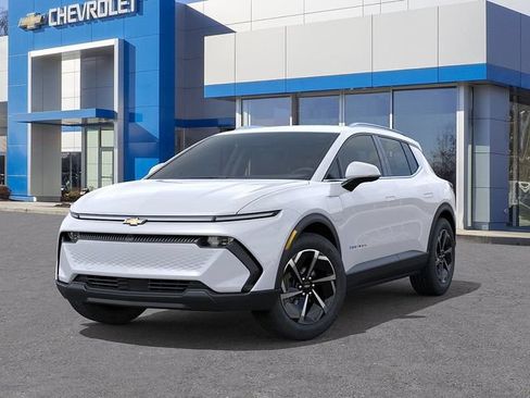 New 2026 Chevrolet Equinox EV LT AWD/4WD image 6