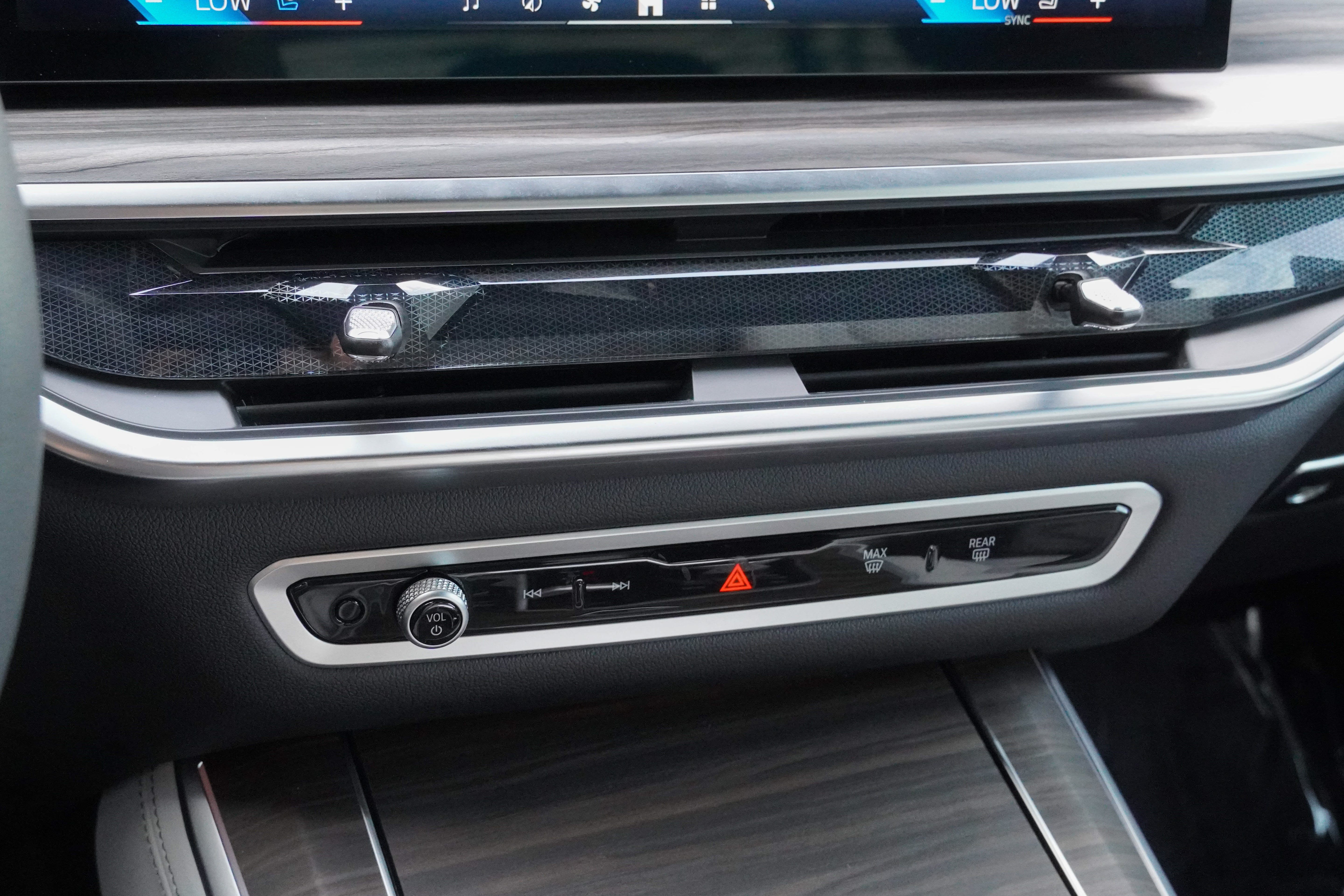 Certified 2026 BMW X5 xDrive40i AWD/4WD image 28