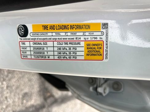 Used 2023 Chevrolet Traverse LT image 30