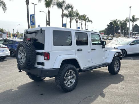 Used 2016 Jeep Wrangler Unlimited Rubicon w/ Connectivity Group image 25
