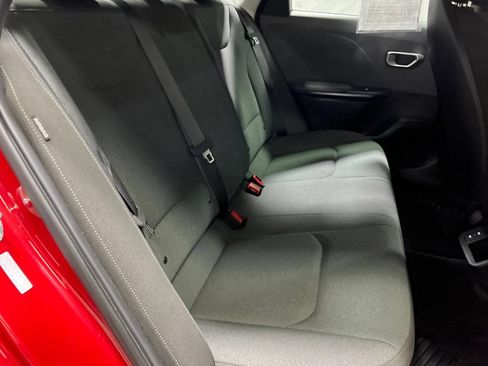 Used 2025 Kia K4 FWD image 11