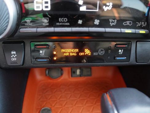Used 2019 Toyota RAV4 Adventure w/ Cold Weather Package AWD/4WD image 6