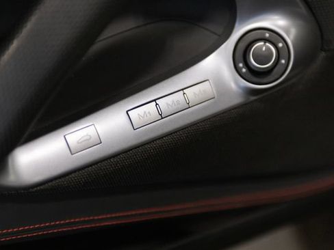 Used 2019 Ferrari 812 Superfast RWD image 33