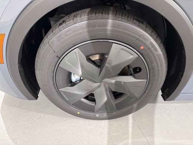 New 2026 Toyota Prius Plug-In Hybrid FWD image 4