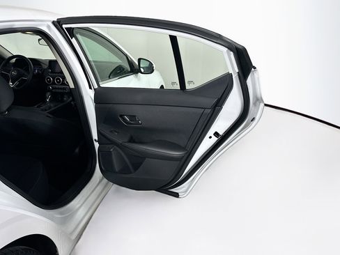 Used 2024 Nissan Sentra SV image 27