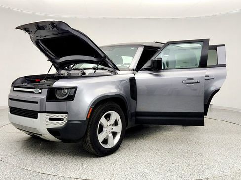 Used 2023 Land Rover Defender 110 S image 9