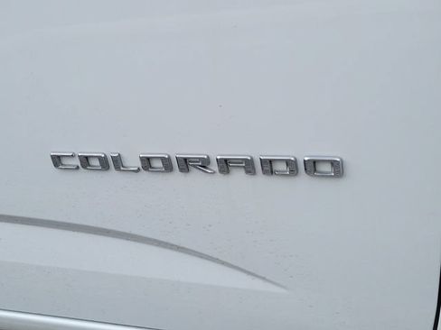 Used 2022 Chevrolet Colorado LT w/ Fleet Safety Package RWD image 5