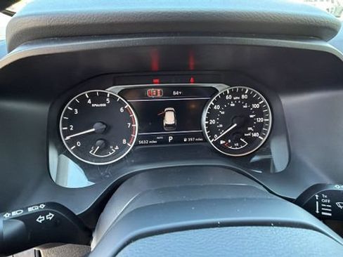 Used 2026 Nissan Rogue SV AWD/4WD image 30