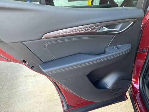 Certified 2021 Buick Envision Avenir image 43