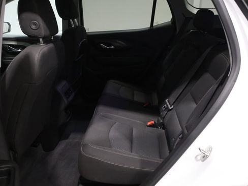 Used 2024 GMC Terrain SLE image 17