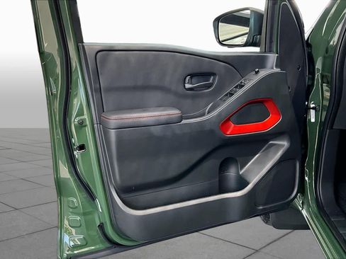 New 2026 Nissan Frontier Pro-X w/ Pro-X Convenience Package RWD image 10