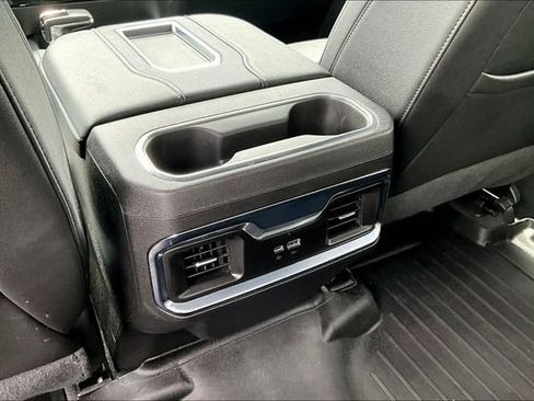 Used 2022 GMC Sierra 1500 SLT w/ SLT Convenience Package AWD/4WD image 11