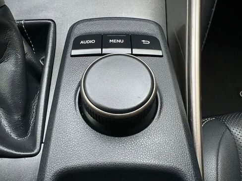 Used 2018 Lexus IS 300 image 52