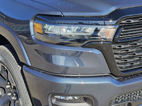 New 2026 RAM 1500 4x4 Crew Cab image 9