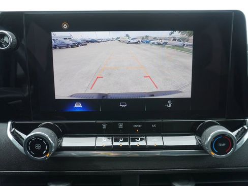 Used 2023 Chevrolet Colorado Trail Boss AWD/4WD image 14
