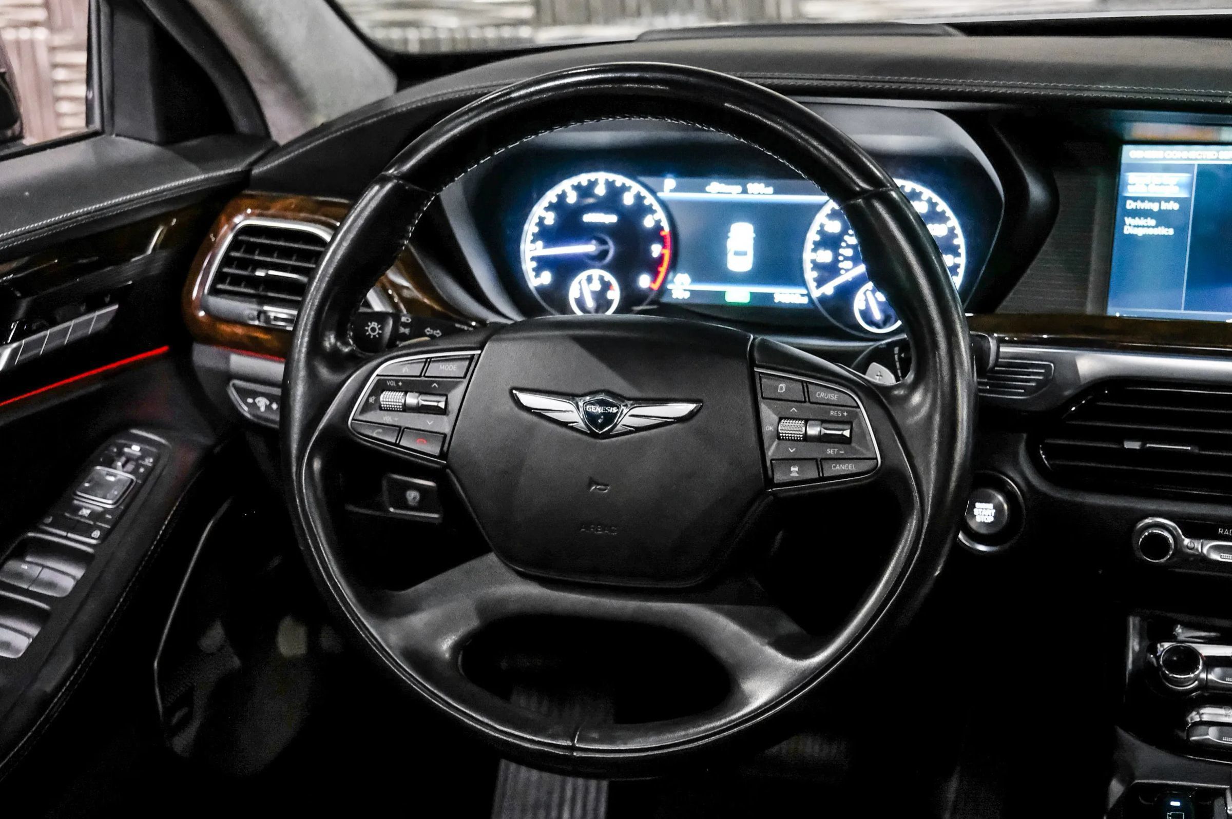 Used 2018 Genesis G90 3.3T Premium AWD/4WD image 17