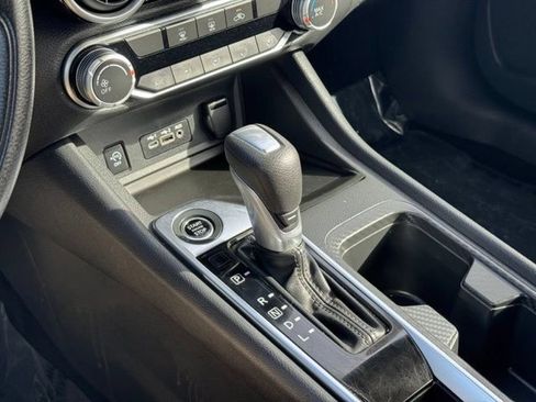Used 2024 Nissan Sentra SV FWD image 18