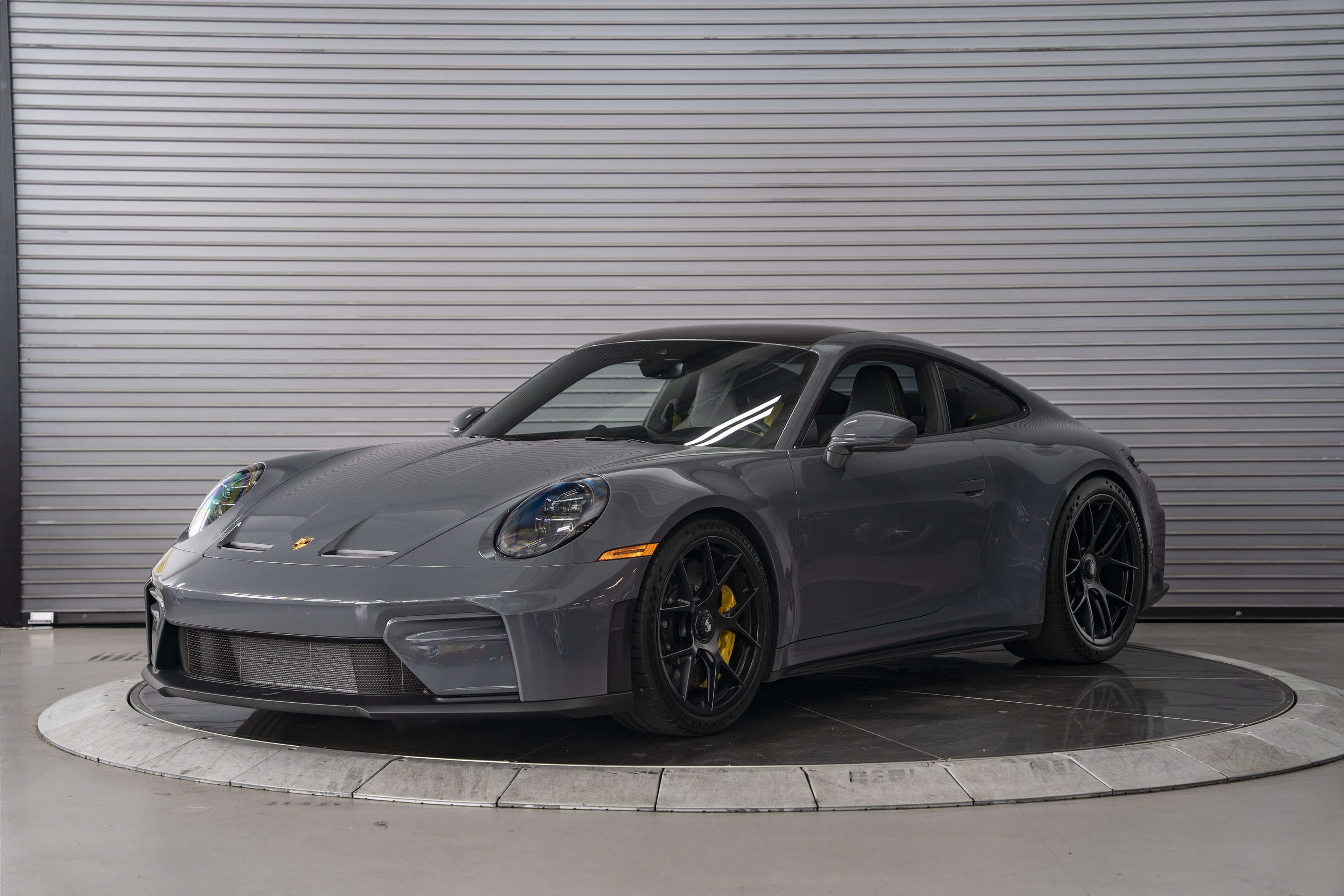 Used 2025 Porsche 911 GT3 RWD image 1