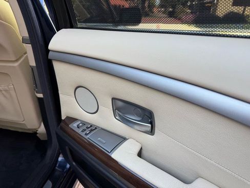 Used 2007 BMW 750i RWD image 51