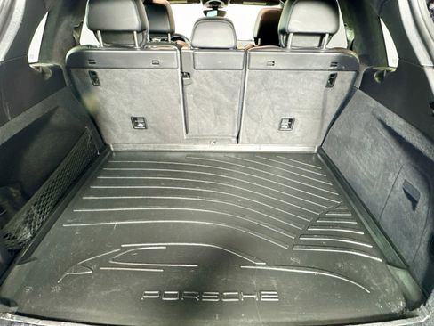 Used 2018 Porsche Cayenne GTS image 23