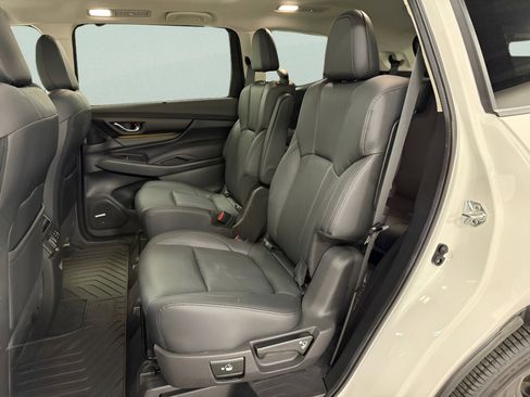 Used 2025 Subaru Ascent Bronze Edition image 19