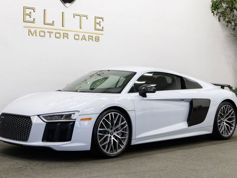 Used 2017 Audi R8 V10 plus AWD/4WD image 1